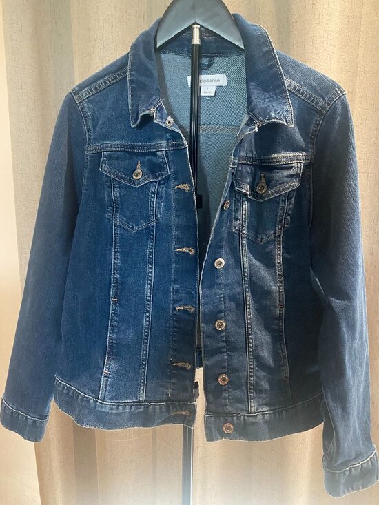 Liz Claiborne Jackets & Blazers - Liz Claiborne women's vintage dark wash blue denim trucker jacket in a size L